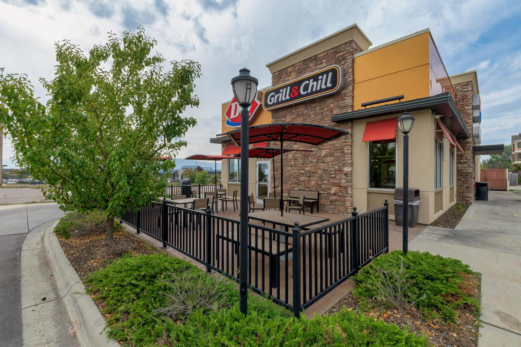 Dairy Queen Grill & Chill restaurant with an outdoor patio